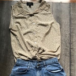 Nikato Silky Button Down Sleeveless Tie Front Top